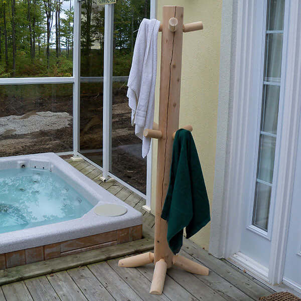 Dundalk LeisureCraft  Log Robe Tree - Easy Sauna World